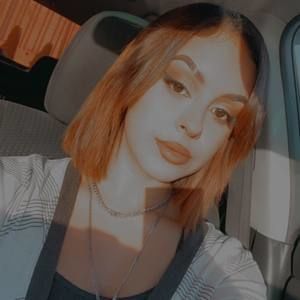 Meet your Posher, Alexandra